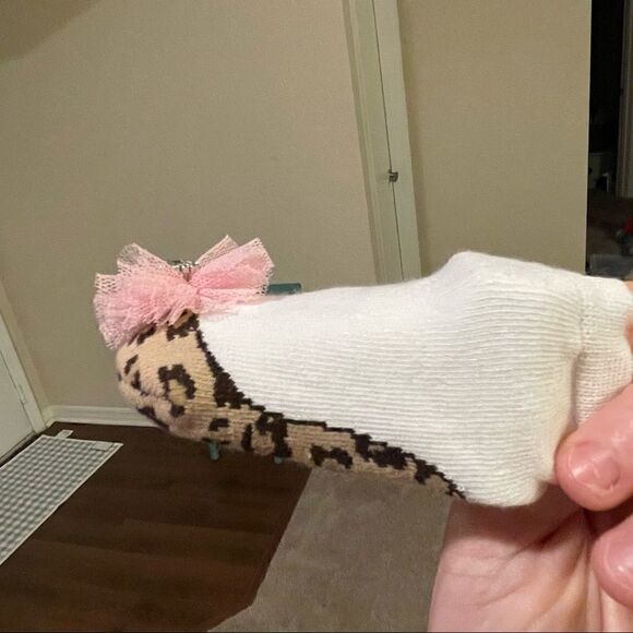 Leopard classic puff socks cheetah print w pink bow Mud Poe NWT boutique - Picture 7 of 7